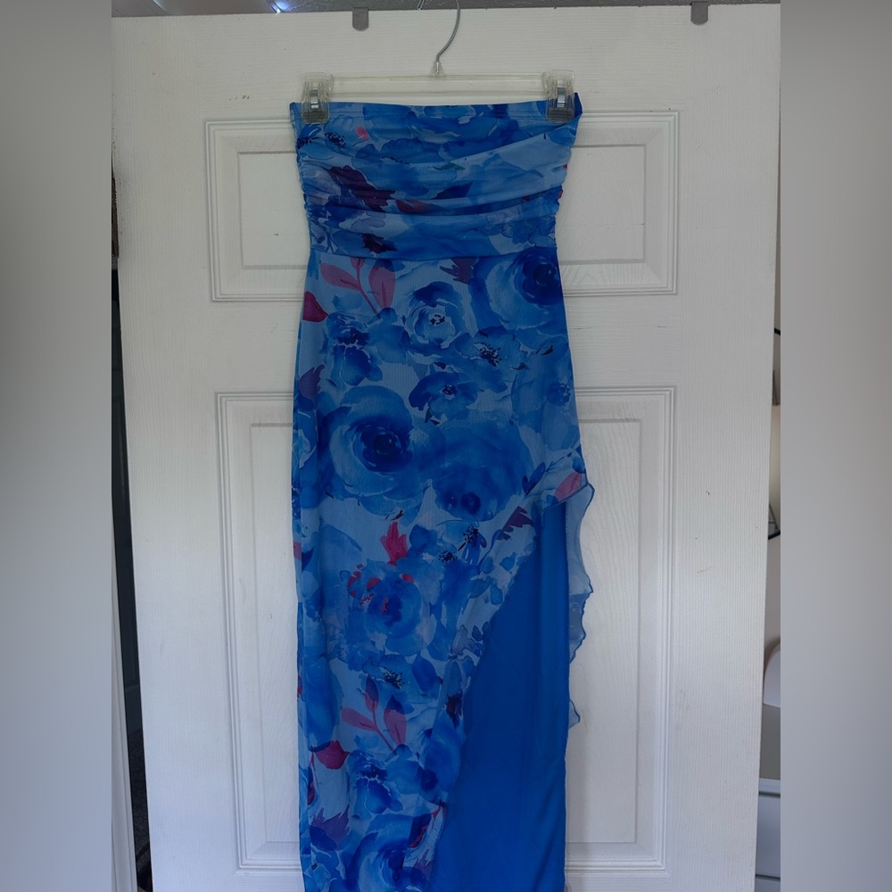 Elegant Blue Floral Dress